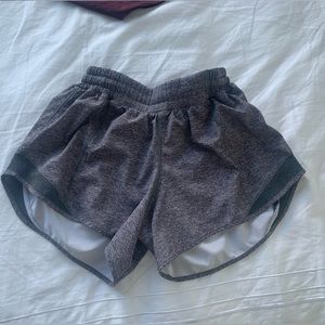 Lululemon hotty hot short 4”